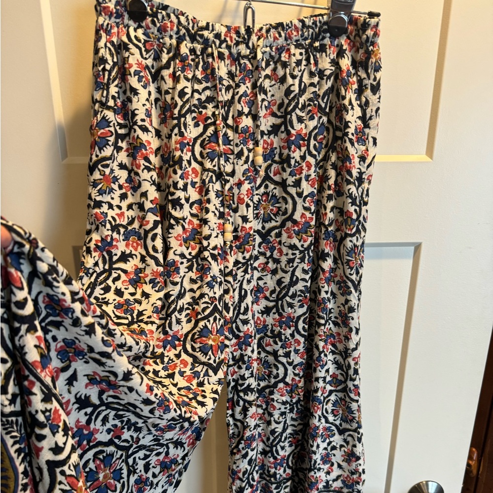 Cute flowy pants